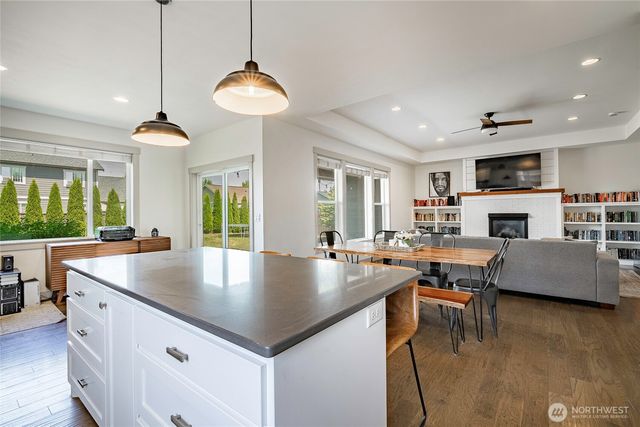 2082 Woodsman Drive, Lynden, WA 98264