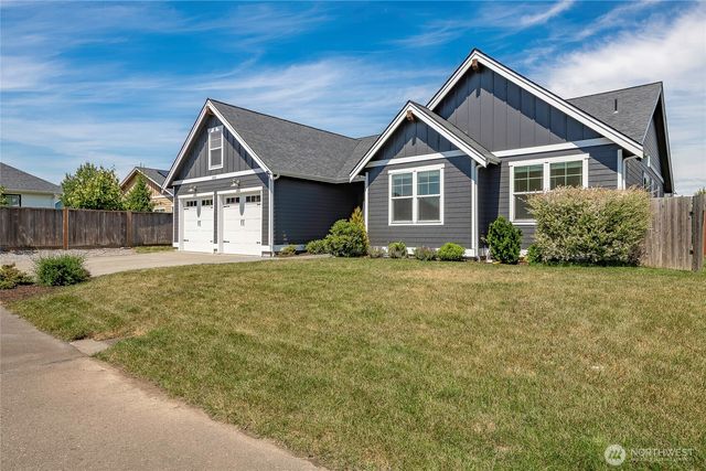 2082 Woodsman Drive, Lynden, WA 98264
