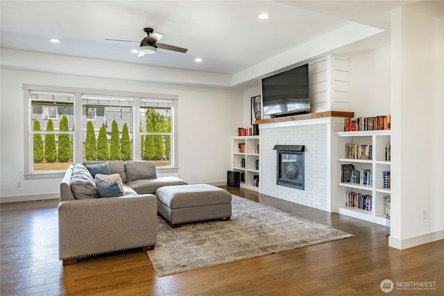 2082 Woodsman Drive, Lynden, WA 98264
