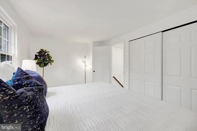 37 ALDEN CT, Sterling, VA 20165