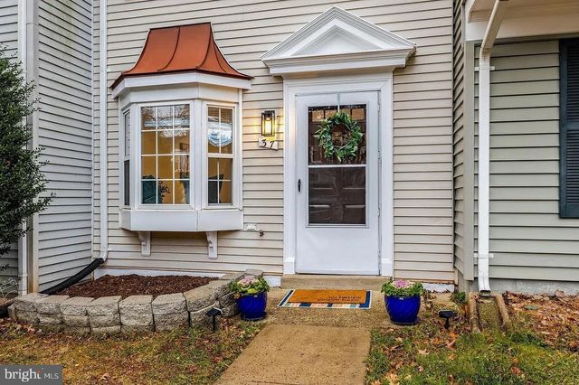 37 ALDEN CT, Sterling, VA 20165