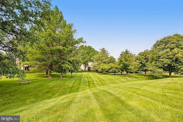 37 ALDEN CT, Sterling, VA 20165