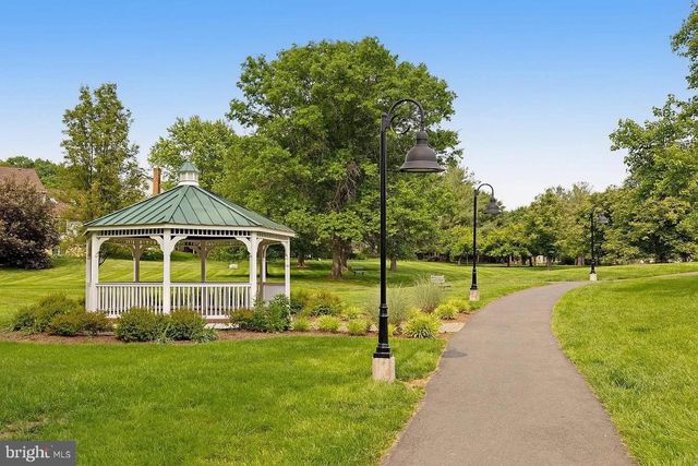 37 ALDEN CT, Sterling, VA 20165