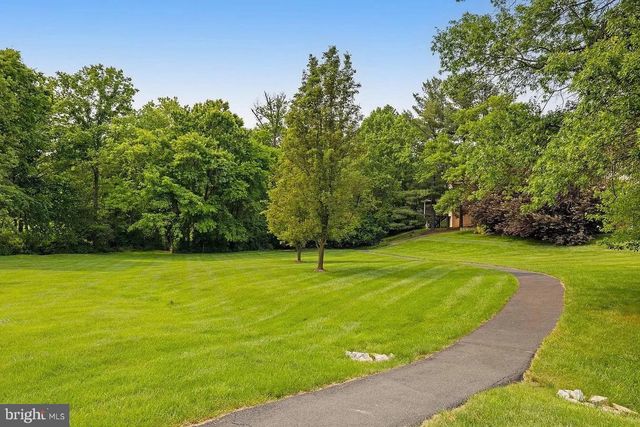 37 ALDEN CT, Sterling, VA 20165