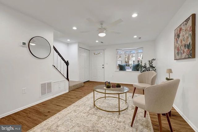 37 ALDEN CT, Sterling, VA 20165