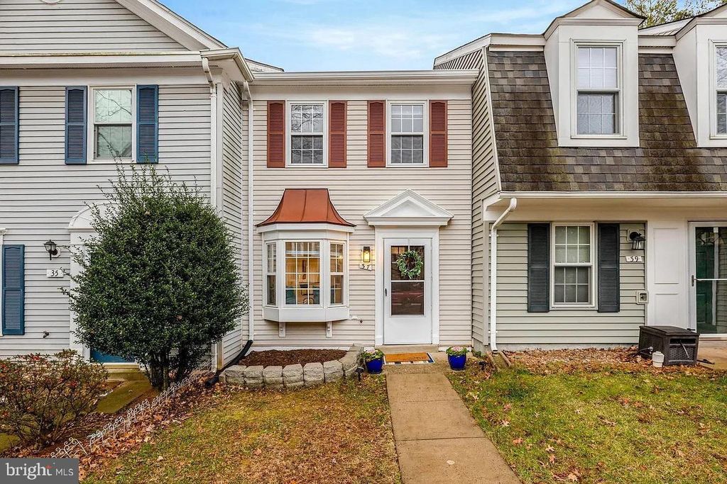 37 ALDEN CT, Sterling, VA 20165