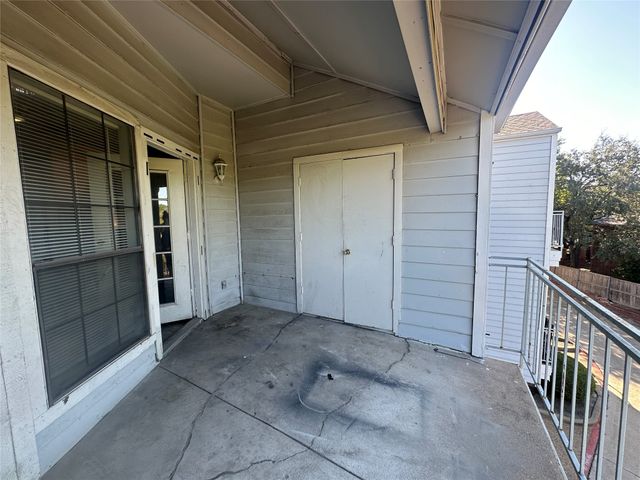 9823 Summerwood Circle 1008, Dallas, TX 75243