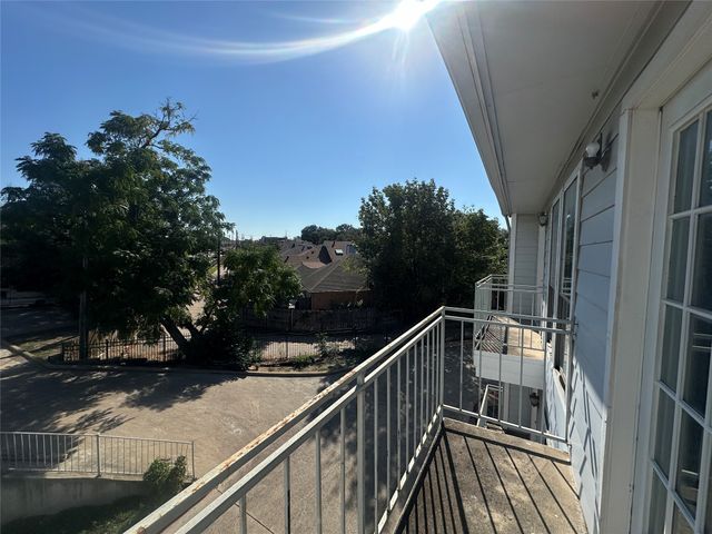 9823 Summerwood Circle 1008, Dallas, TX 75243