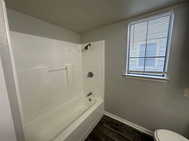 9823 Summerwood Circle 1008, Dallas, TX 75243