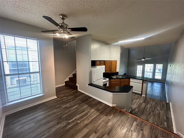 9823 Summerwood Circle 1008, Dallas, TX 75243