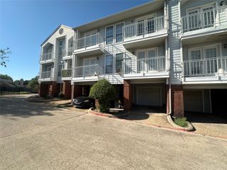 9823 Summerwood Circle 1008, Dallas, TX 75243
