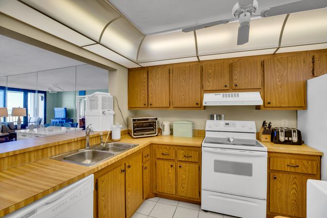 4200 N Hwy A1a Unit 812, Hutchinson Island, FL 34949