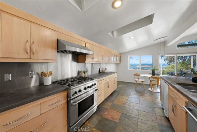 331 Fresno, Morro Bay, CA 93442