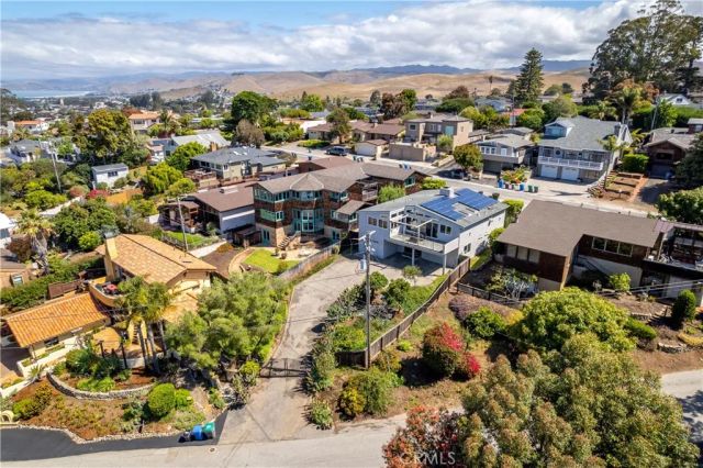 331 Fresno, Morro Bay, CA 93442