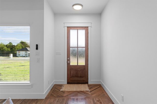 607 E Wood Dell Drive, Glenn Heights, TX 75154