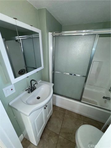 3241 Easy, Long Beach, CA 90810
