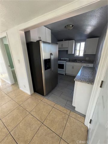 3241 Easy, Long Beach, CA 90810