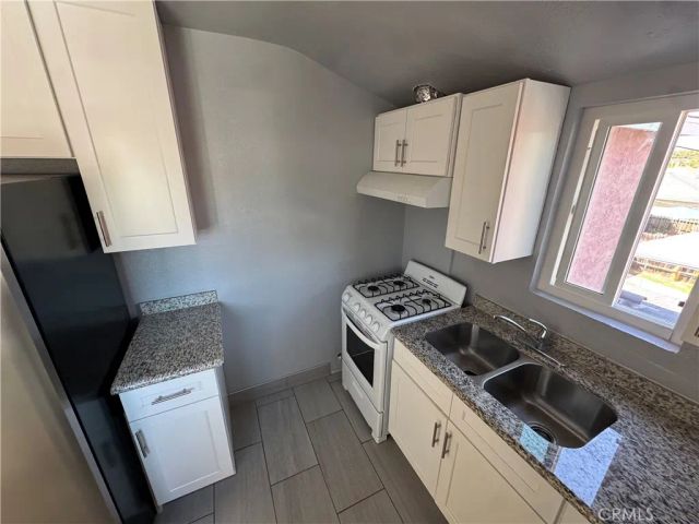3241 Easy, Long Beach, CA 90810