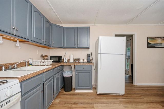 8 Westgate Park Court, Newnan, GA 30263