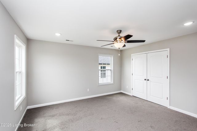 194 Charles Carr Dr, Harrodsburg, KY 40330