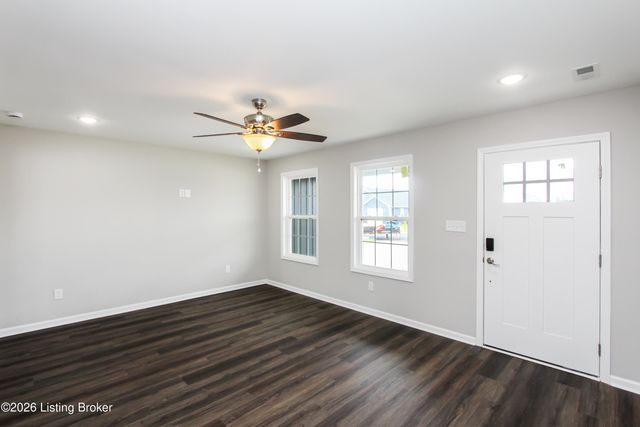 194 Charles Carr Dr, Harrodsburg, KY 40330
