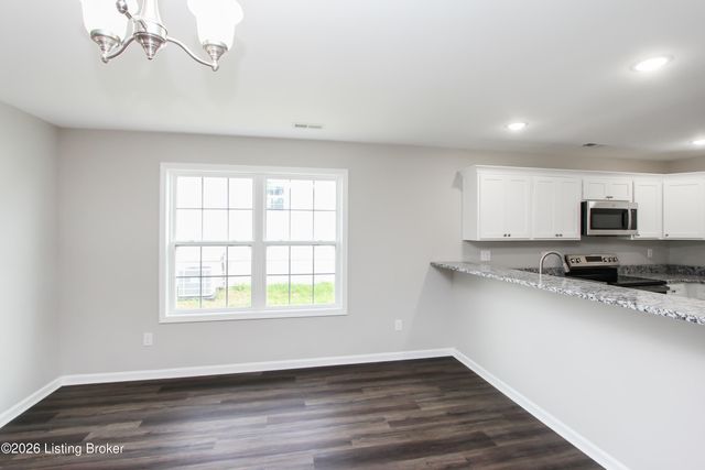 194 Charles Carr Dr, Harrodsburg, KY 40330