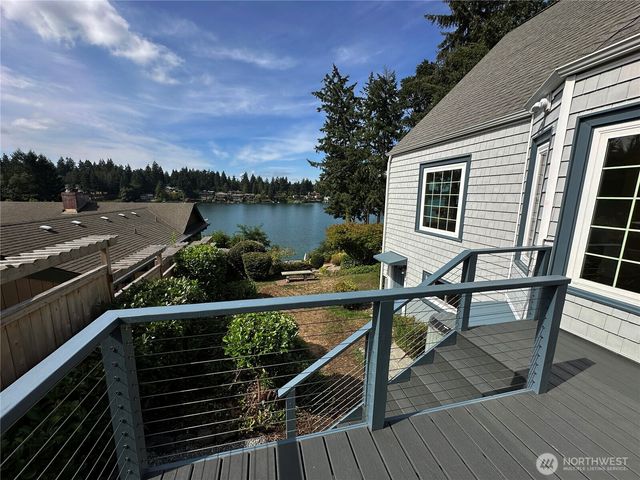 10826 Meadow Road SW, Lakewood, WA 98499