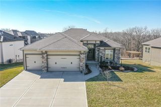 601 Rock Bridge Court, Smithville, MO 64089