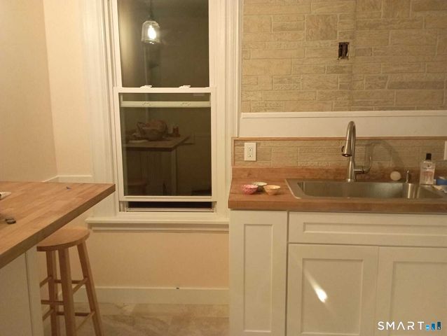 65 Oxford Street 1, Hartford, CT 06105