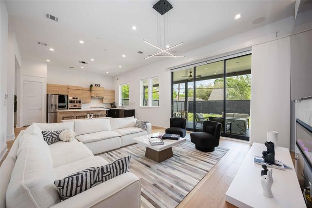 3406 Asher Landing Ln, Houston, TX 77080