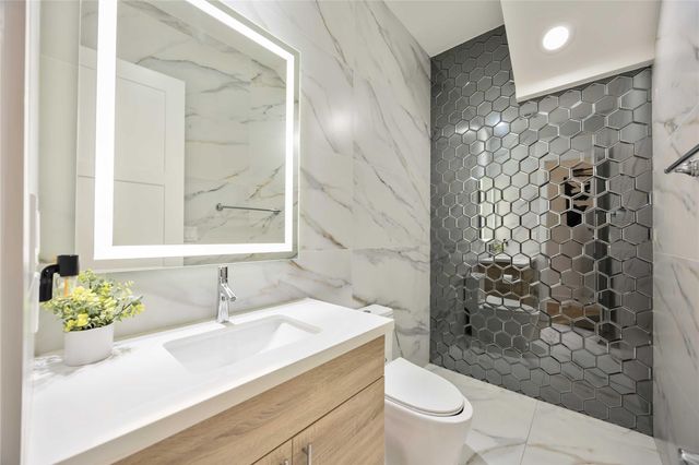 3406 Asher Landing Ln, Houston, TX 77080