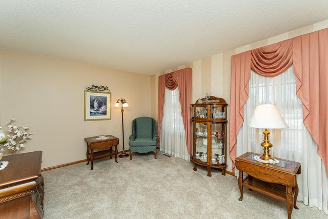 744 Jefferson Avenue SW, Eyota, MN 55934