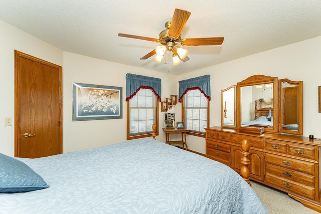 744 Jefferson Avenue SW, Eyota, MN 55934