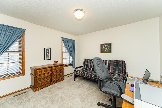 744 Jefferson Avenue SW, Eyota, MN 55934