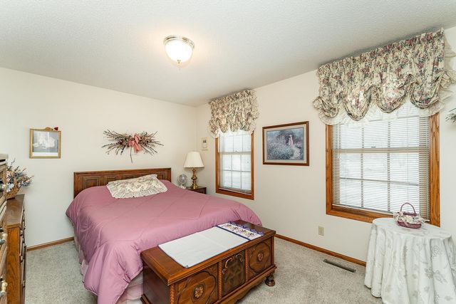 744 Jefferson Avenue SW, Eyota, MN 55934