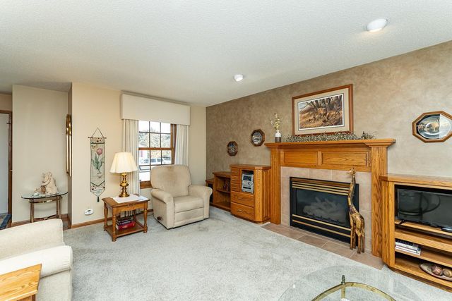 744 Jefferson Avenue SW, Eyota, MN 55934