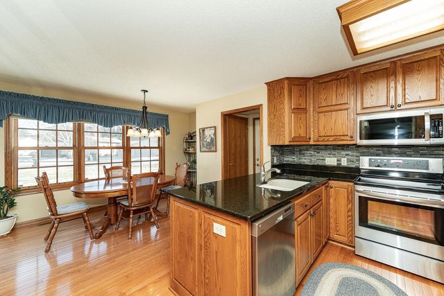 744 Jefferson Avenue SW, Eyota, MN 55934