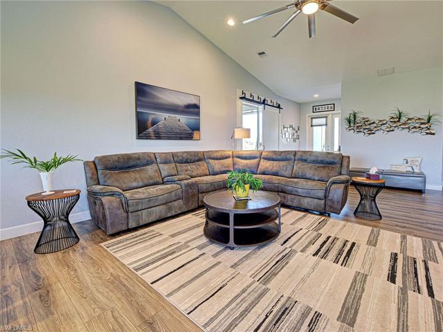 48 Lark DR, Placida, FL 33946