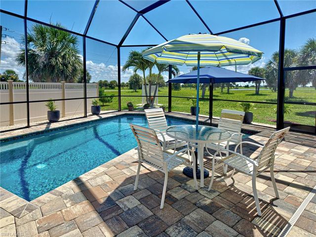 48 Lark DR, Placida, FL 33946