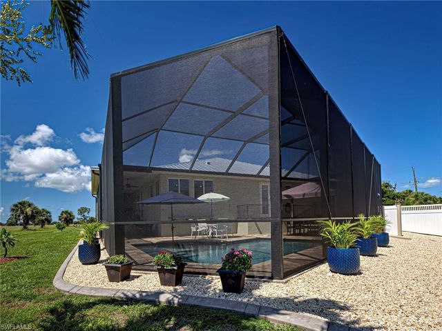 48 Lark DR, Placida, FL 33946