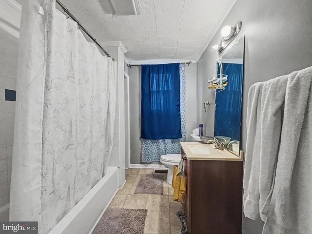 5900 HAMILTON AVE, Baltimore, MD 21237