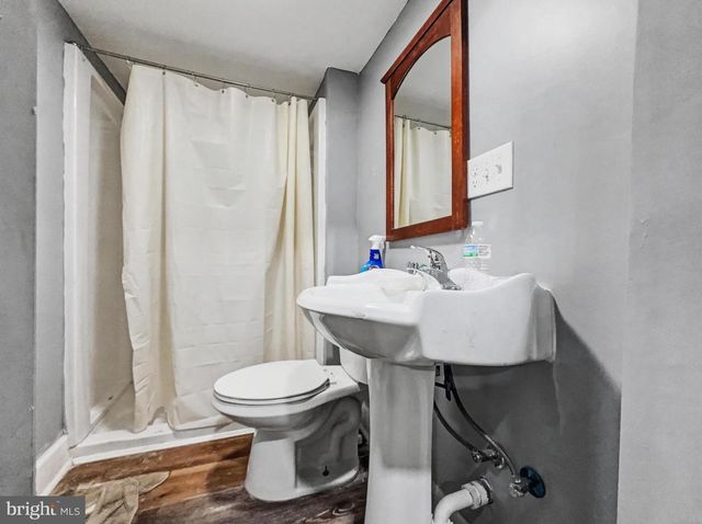 5900 HAMILTON AVE, Baltimore, MD 21237