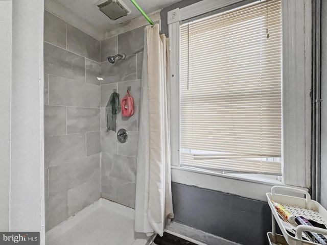 5900 HAMILTON AVE, Baltimore, MD 21237