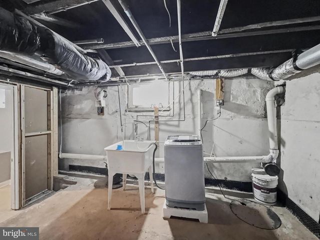 5900 HAMILTON AVE, Baltimore, MD 21237