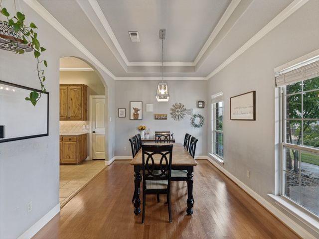 5584 Justine Place, Fort Worth, TX 76126