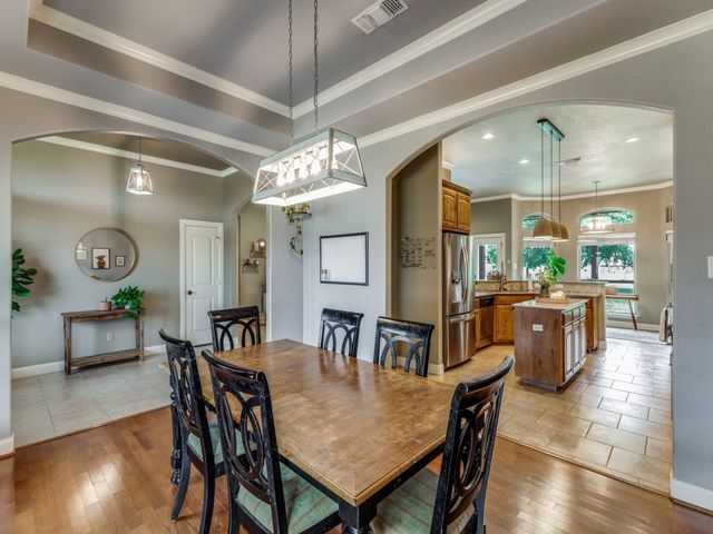 5584 Justine Place, Fort Worth, TX 76126