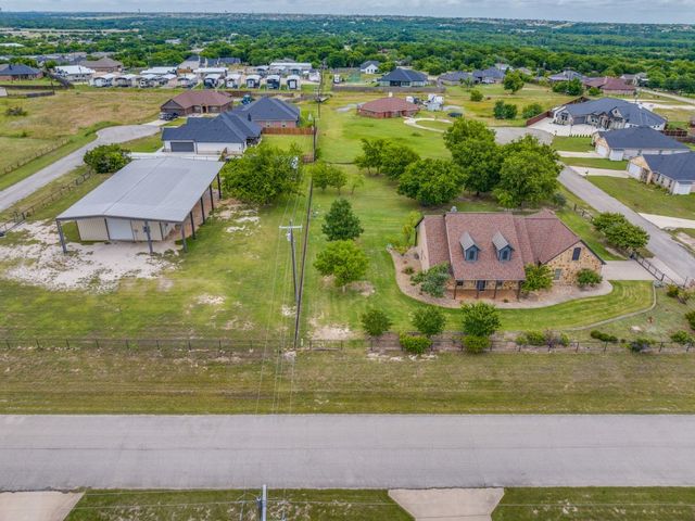 5584 Justine Place, Fort Worth, TX 76126