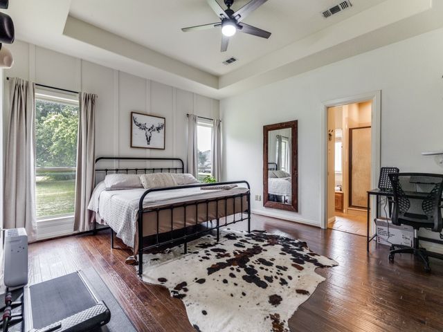 5584 Justine Place, Fort Worth, TX 76126