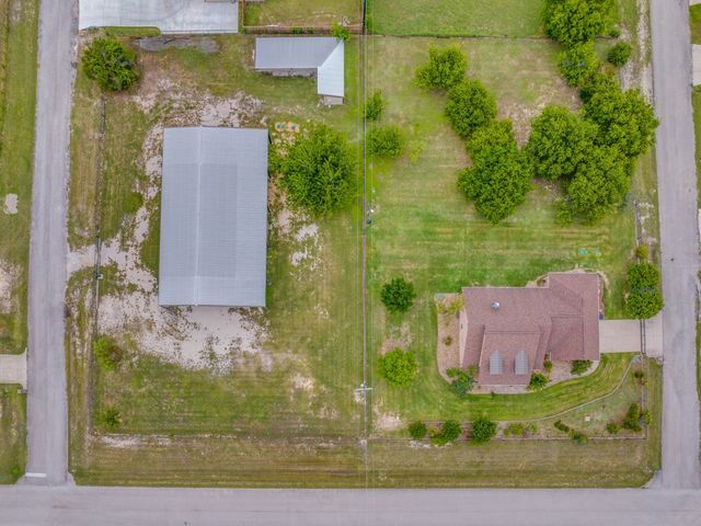 5584 Justine Place, Fort Worth, TX 76126