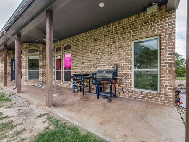 5584 Justine Place, Fort Worth, TX 76126